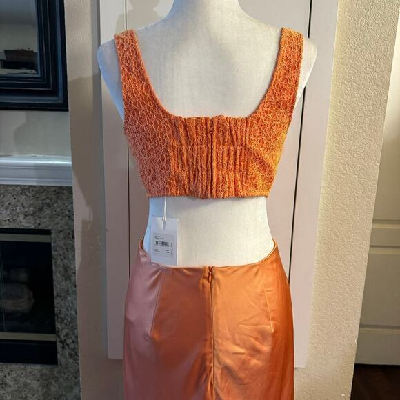 NWT C/MEO COLLECTIVE 'FORMAT' SQUARE NECK CUT OUT MIDI DRESS ORANGE Size 8 - Picture 6 of 9